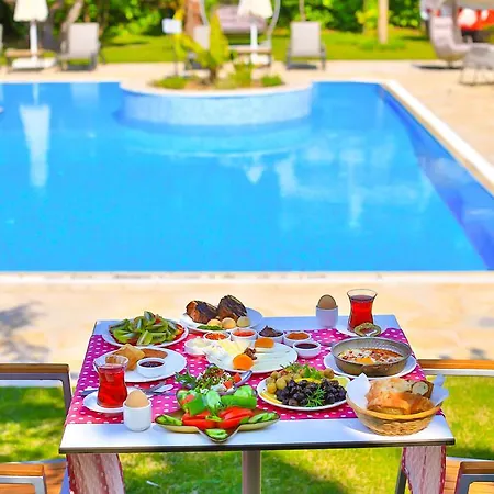 Amare 3* Çeşme