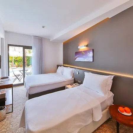 Amare Hotel 3*