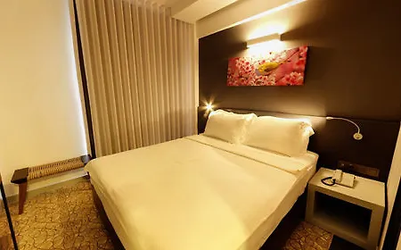 Hotel Amare